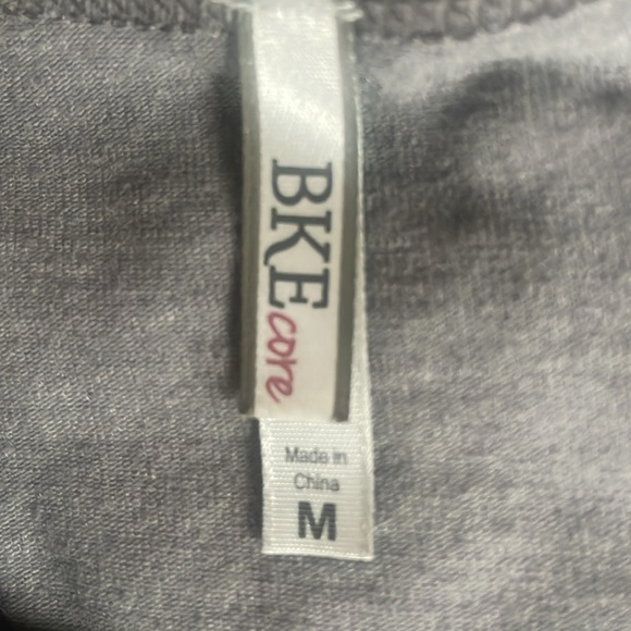 BKE Tank-M - Picture 2 of 3